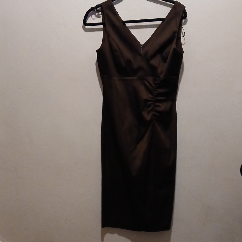 Donna Ricco Chocolate V-Neck Midi Dress